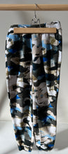 Load image into Gallery viewer, Abercrombie Kids Camo Sweats Size 9-10
