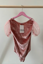 Load image into Gallery viewer, *With Tags* Zara Bodysuit Size 10
