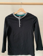 Load image into Gallery viewer, Old Navy Henley Size 8
