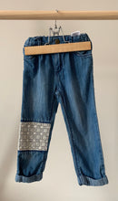 Load image into Gallery viewer, OldNavy Boyfriend Jean 4T
