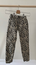 Load image into Gallery viewer, Cheetah Print Jean 6X/7
