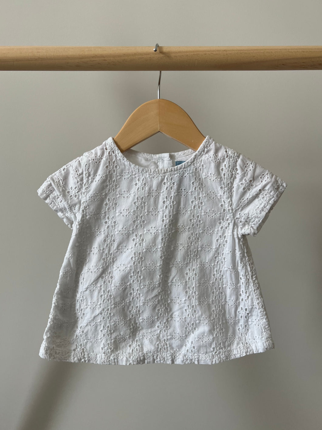 babyGap Eyelet Tee 12-18M