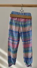 Load image into Gallery viewer, H&amp;M Pattern Pants 3/4Y
