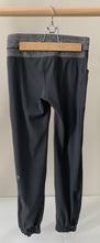 Load image into Gallery viewer, Ivivva Athletic Pant Size 8
