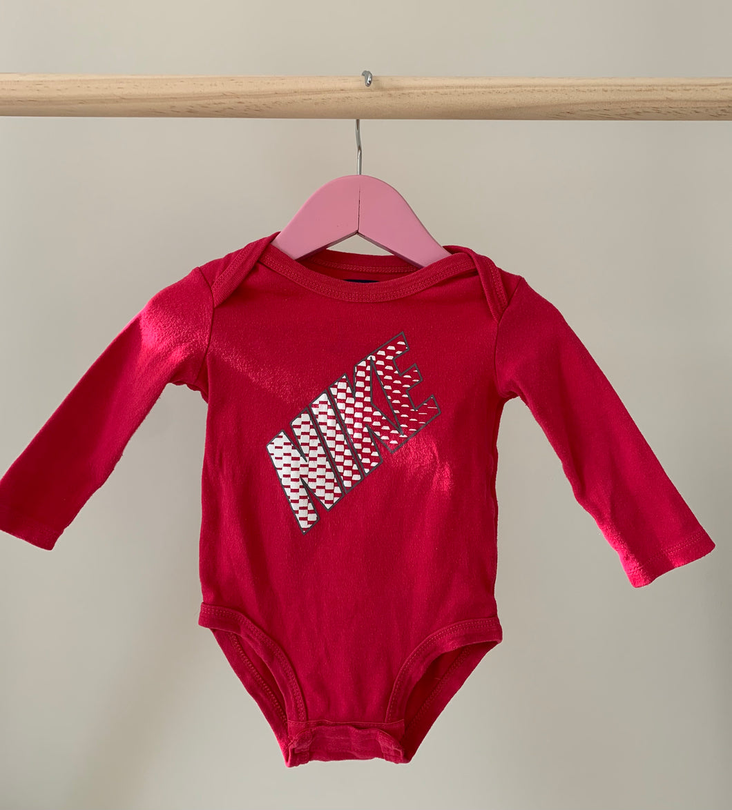 Nike Onesie 6-9M