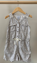 Load image into Gallery viewer, Old Navy Romper Size 6-7
