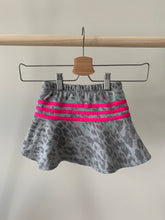 Load image into Gallery viewer, Adidas Skirt 3T
