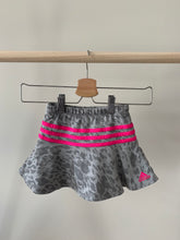 Load image into Gallery viewer, Adidas Skirt 3T
