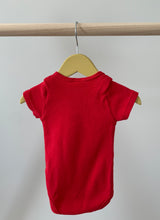 Load image into Gallery viewer, Canada Onesie 3-6M
